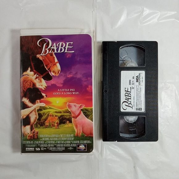 Babe A Little Pig Goes A Long Way VHS Tape * - Picture 1 of 5